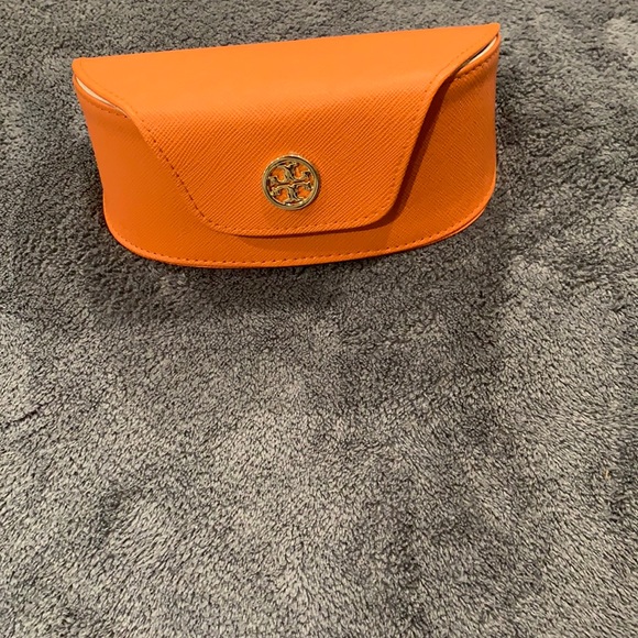 Tory Burch Accessories - Tory Burch Authentic leather eye glass